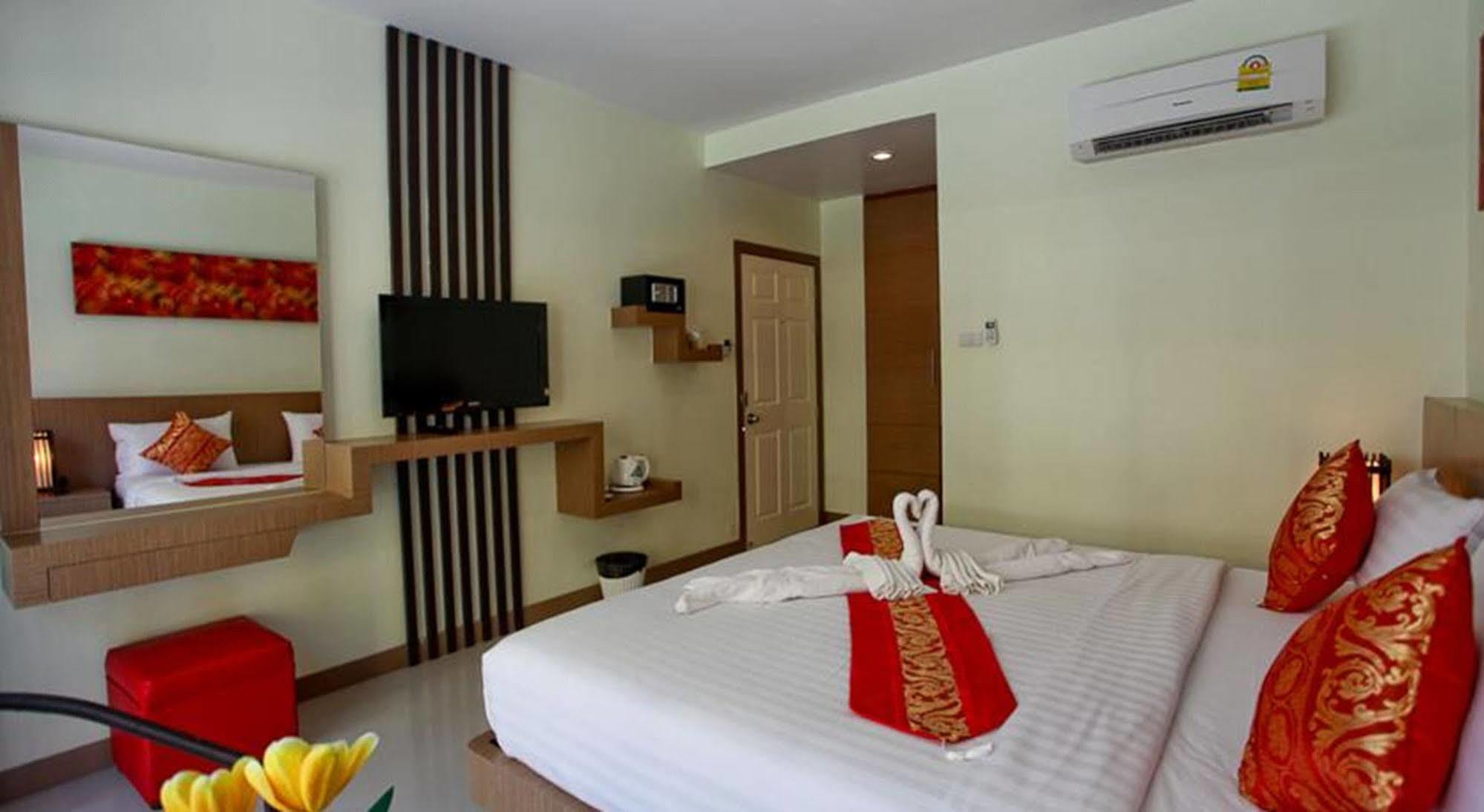 Pimrada Hotel Patong Εξωτερικό φωτογραφία